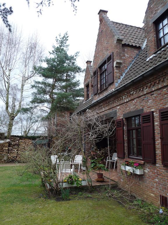 B&B 'T Nieuw Lijsternest Wezembeek-Oppem Εξωτερικό φωτογραφία